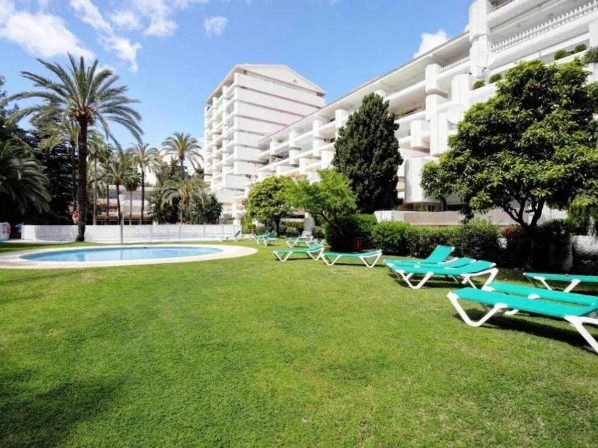 Apartment Luminoso Apartamento En Segunda Linea Playa 436 Marbella Spain